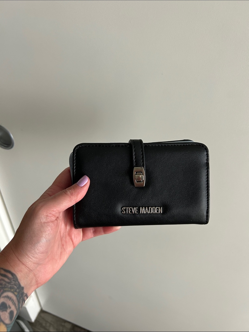 Steve Madden Black Leather Snap-Closure Wallet